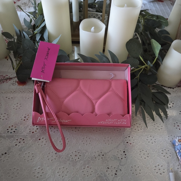 Betsey Johnson Handbags - Betsey Johnson Pink Wristlet Clutch
